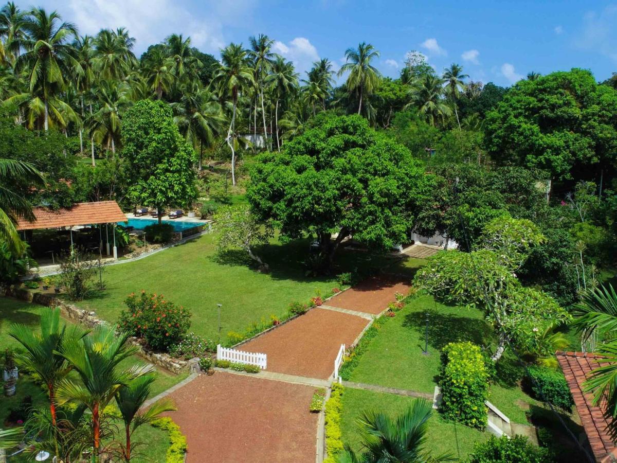 Thalpe Walawwa Heritage Villa Unawatuna Exterior photo