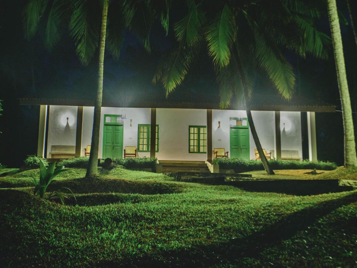 Thalpe Walawwa Heritage Villa Unawatuna Exterior photo