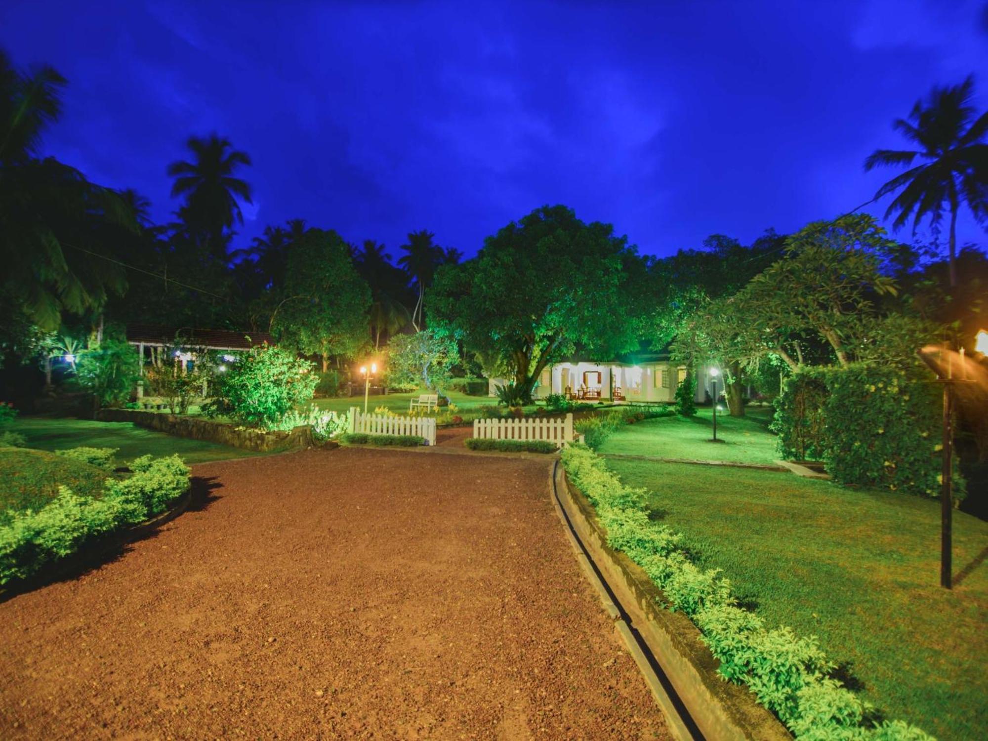Thalpe Walawwa Heritage Villa Unawatuna Exterior photo